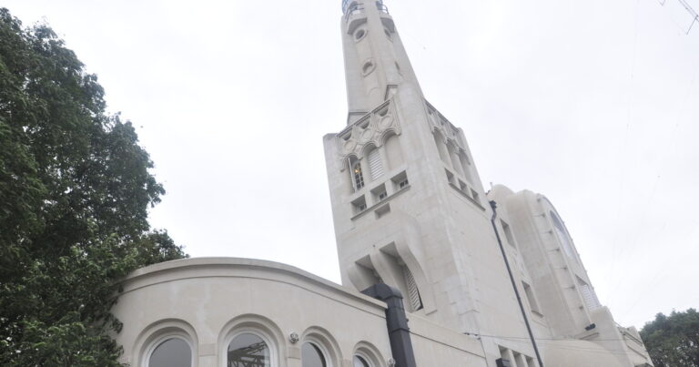 El plan B que asomó en el Yacht Club para reactivar la economía y volver a los mercados