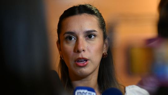 Agostina Páez, abogada argentina, durante una entrevista.