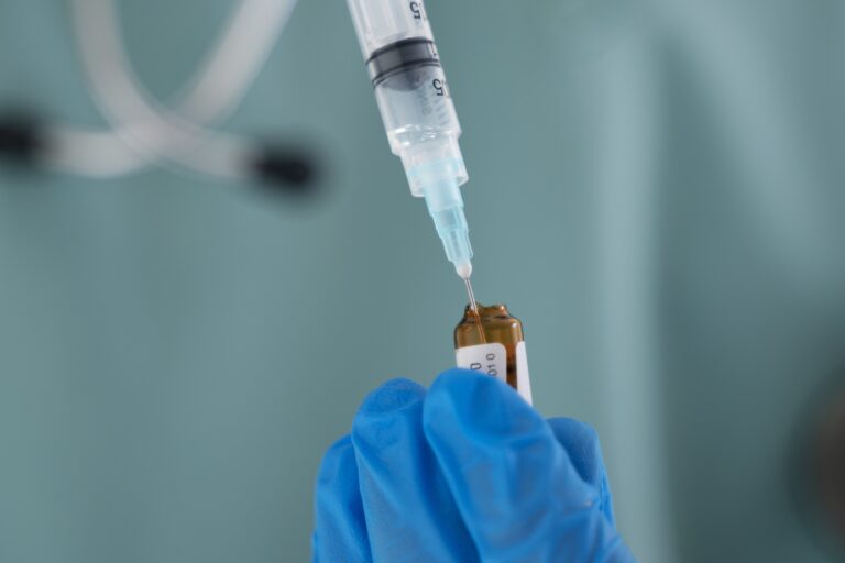 Edificio de la Asociación de Anestesia, Analgesia y Reanimación allanado por la Policía