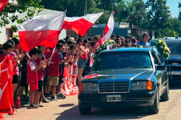 Imagen referencial de una escuela o entorno educativo que refleja una situación de análisis social.