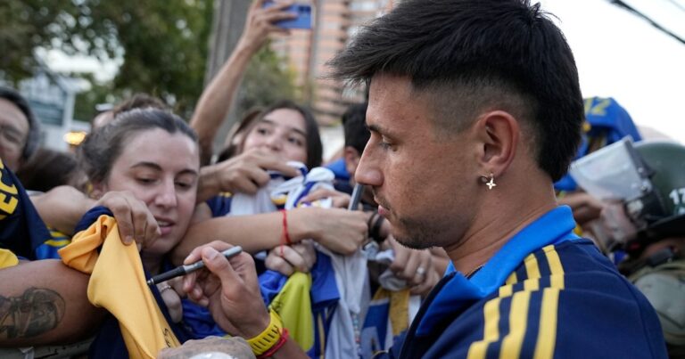 Plantel de Boca Juniors durante un entrenamiento previo al partido de Copa Libertadores.
