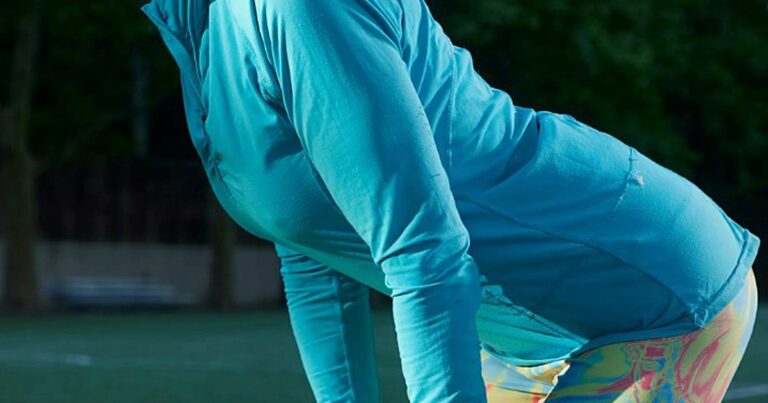 Ilustración de la musculatura glútea y su conexión con la postura y el movimiento.