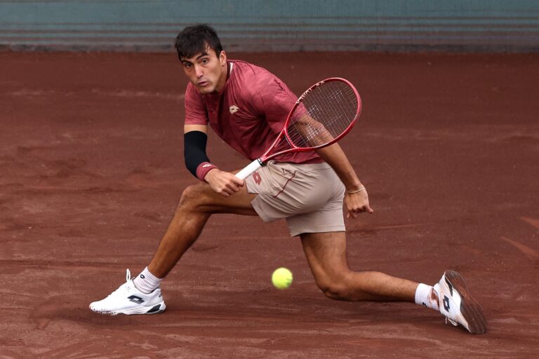 Román Burruchaga durante el partido de la final del ATP 250 de Houston.